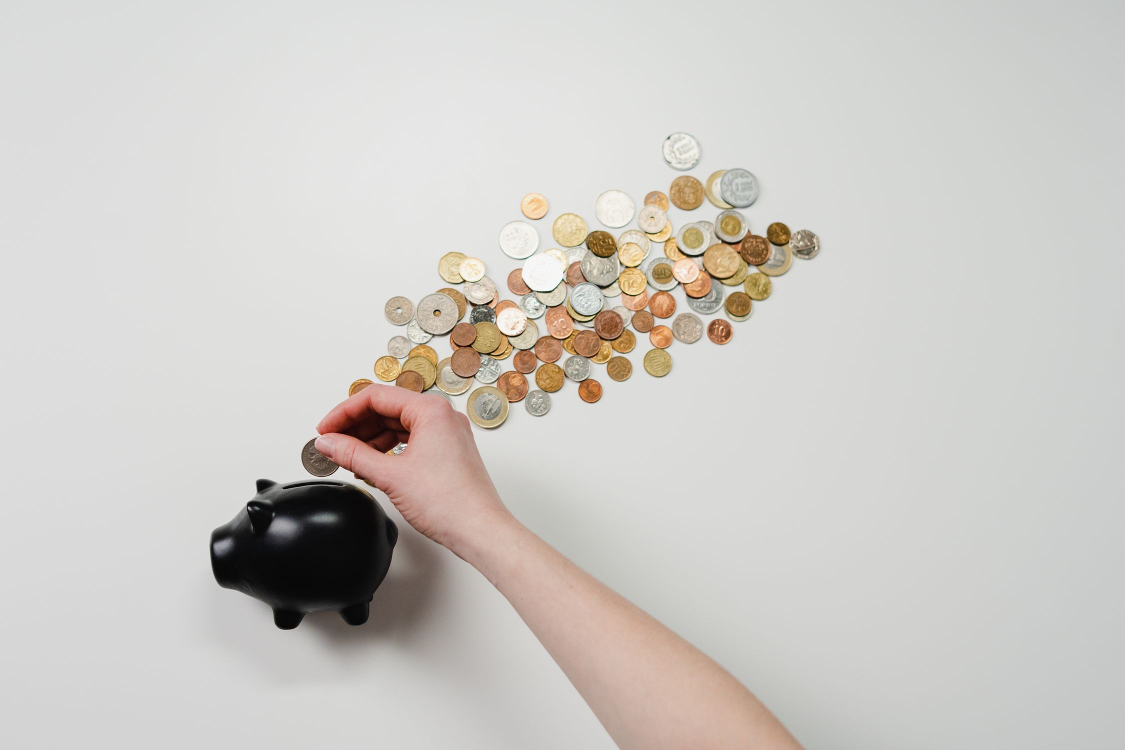 piggy bank savings coins pexels