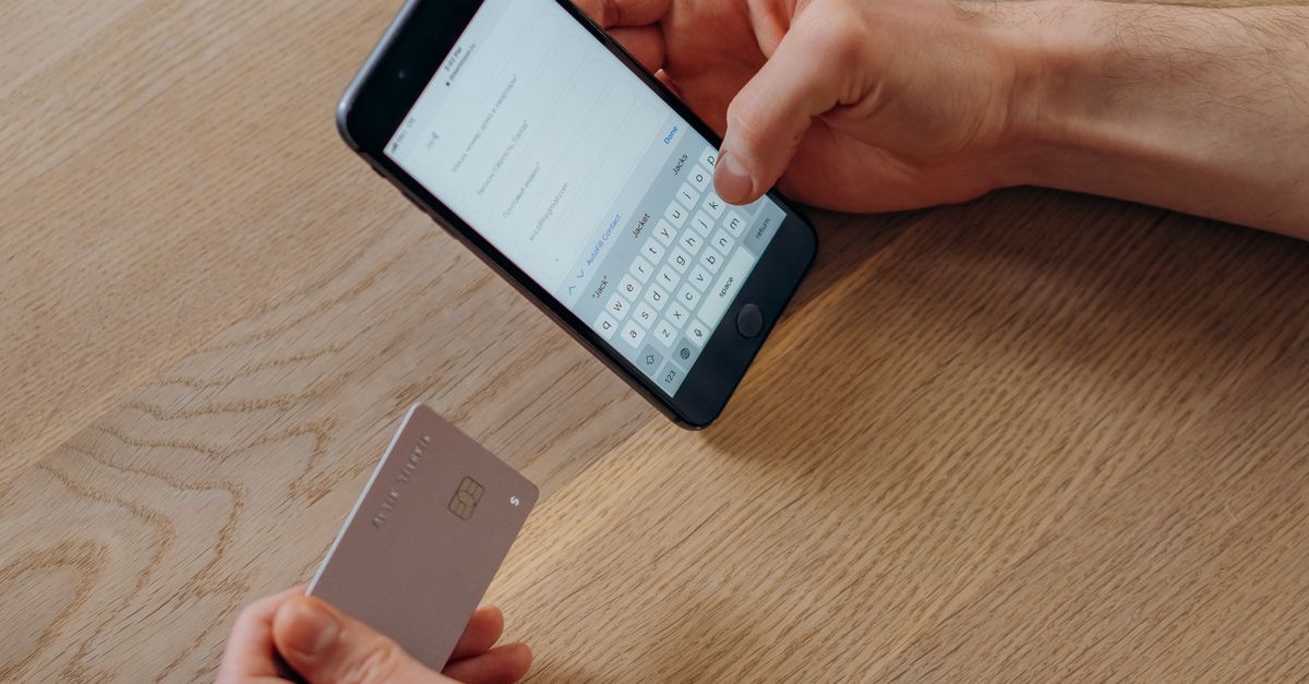 credit card online shopping pexels